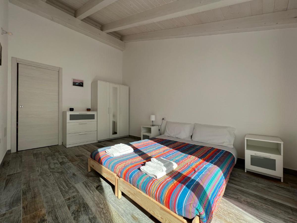 Casa Sylvia Apartment SantʼAntìoco Екстериор снимка