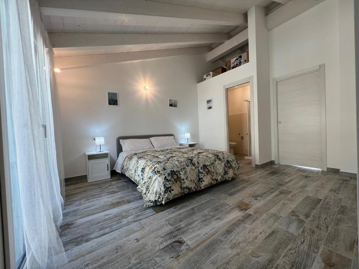 Casa Sylvia Apartment SantʼAntìoco Екстериор снимка